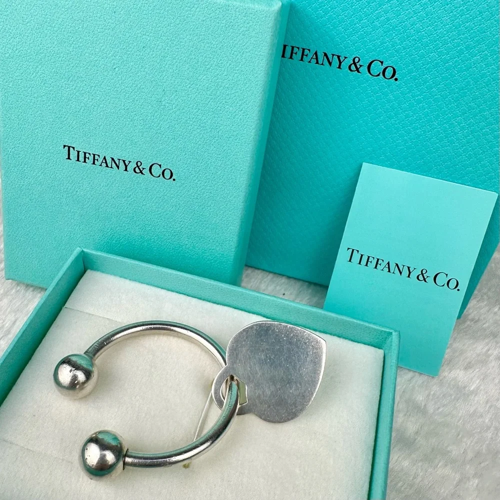 Tiffany & Co 925 Silver Keyring Charm VERY NICE. GREAT GIFT IDEA! - Picture 6 of 8